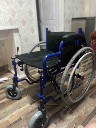 Продам коляску инвалидную комнатная