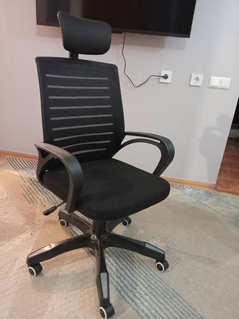 Офисное кресло новое