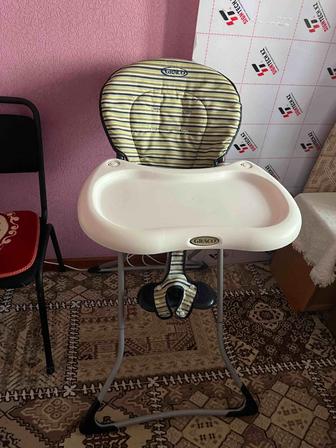 Отдам стульчик для кормления