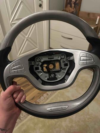 Продам оригинальный руль от Mercedes-Benz W222.