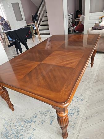 Продам стол