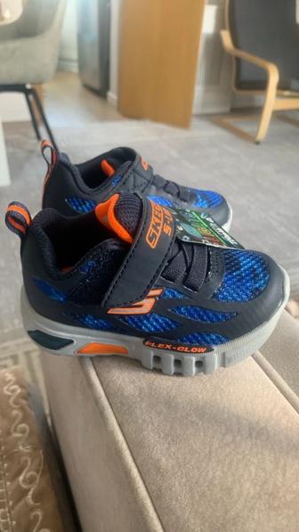 Кроссовки для малышей