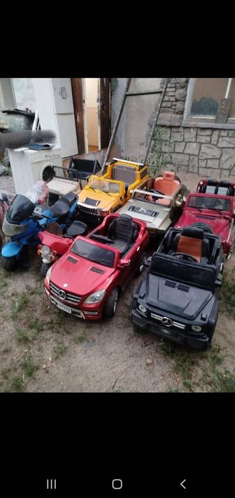 Продам детские машины