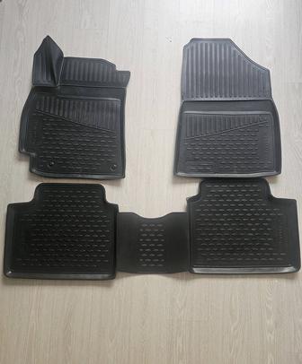 Полик на Elantra