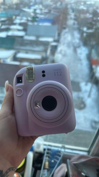 Продам фотокамеру моментальной печати Fujifilm Instax mini 12 фиолетовый