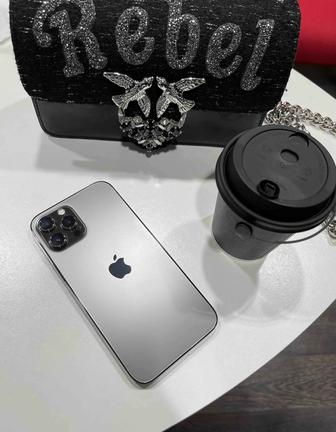 iPhone 12 Pro Max 256 GB Graphite, отличное состояние, коробка