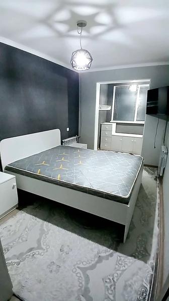 Гарнитур спальный новый белого цвета