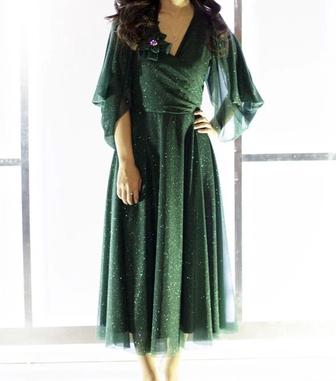 Продается вечернее платье 42 размер