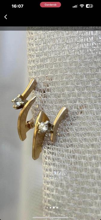 Золотые серьги с бриллиантами 5.01 гр