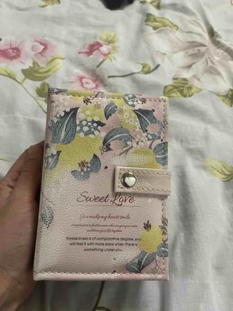 Шкатулка для украшении