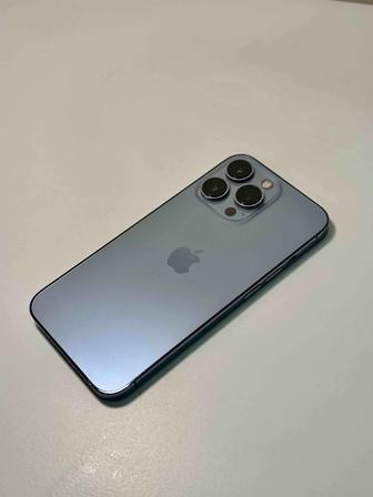 iPhone 13 Pro 256 GB в отличном состоянии