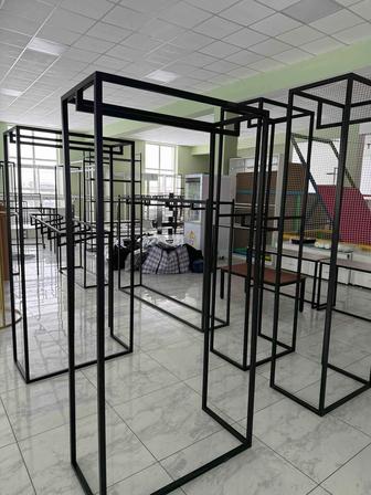Продам торговое оборудование рейлы, зеркала, примерочная