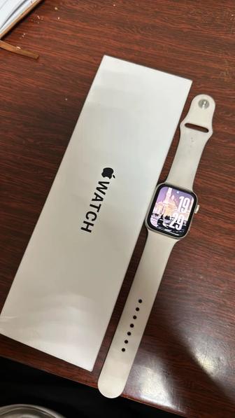 Apple Watch SE 44mm iOS 18