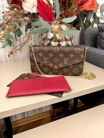 Сумка клатч LV