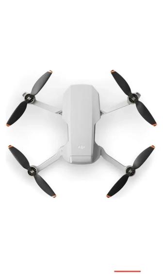 Квадрокоптер дрон DJI Mini SE