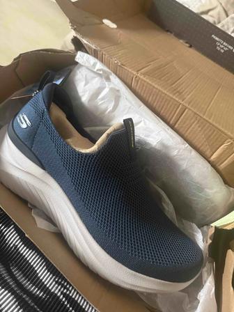 Кроссовки Skechers