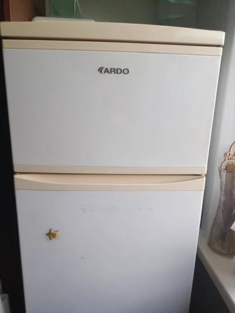 ПРОДАЮ холодильник б/у ARDO Италия , в отличном состоянии, хорошо морозит