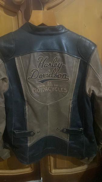 Продаю кож.куртку-