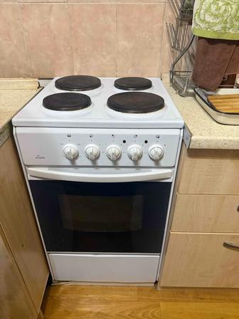 Продам электрическую плиту Flama