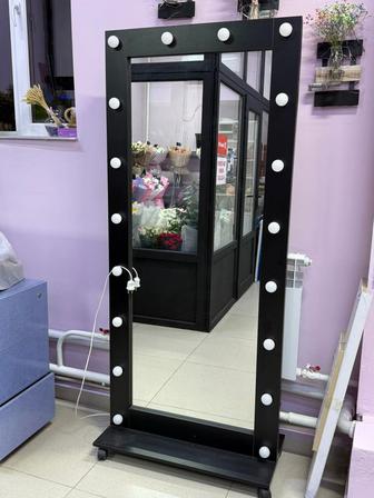 Продается шкаф и зеркало