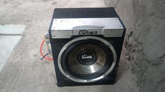 Продам сабвуфер с усилителем