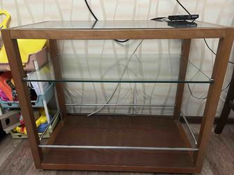 Продам стеклянную тумбу
