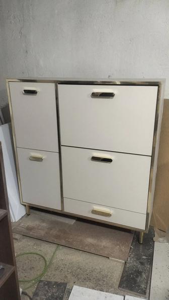 Продам обувницу.