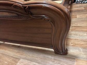 Спальный гарнитур срочно