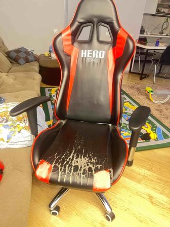 Компьютерное кресло б/у