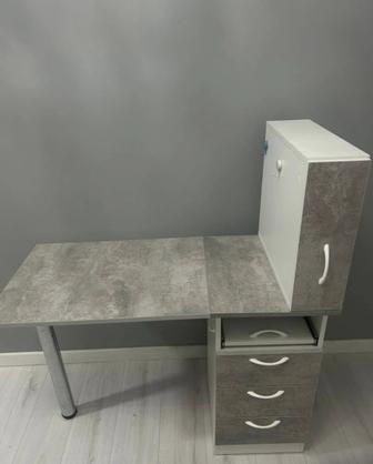 Срочно продам маникюрный стол