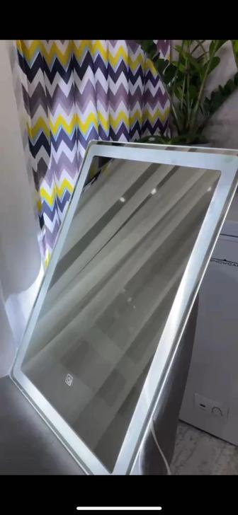 Зеркало с подсветкой