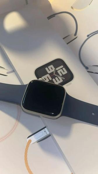 Apple Watch SE 2 (2nd Gen) 40 mm отличное состояние!