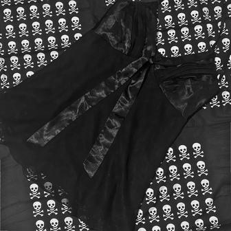 Vila винтажный черный топ с завязками
 Состояние Хорошее
 Размер S