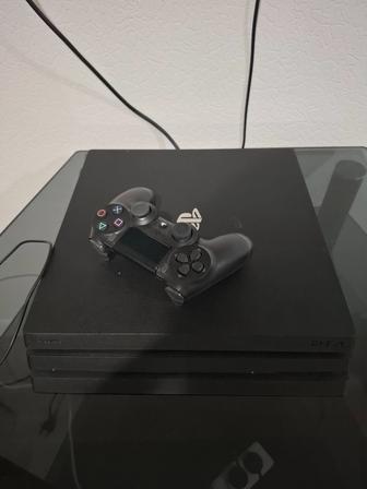 PS4 pro и 2 геймпада