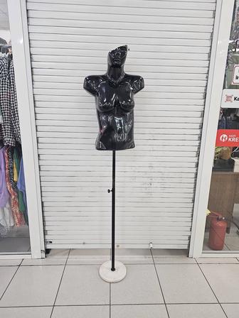 Продам манекен женский