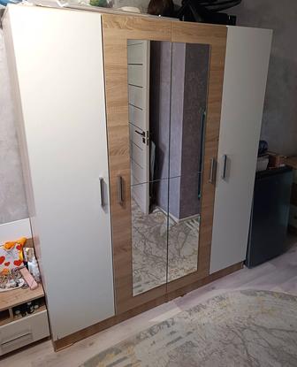 Спальный гарнитур в хорошем состоянии.