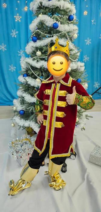Продам карнавальный Костюм Короля
