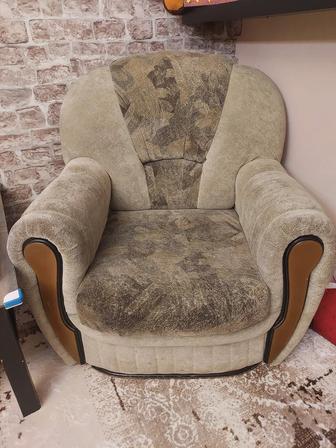 Продам кресло.