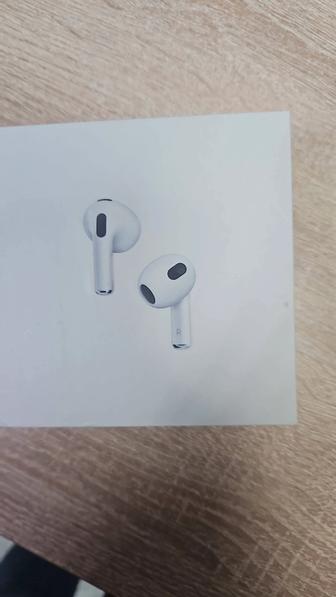 Продам наушники AirPods 3rd