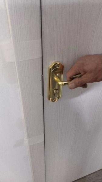 Установка ручек,навесов, замков