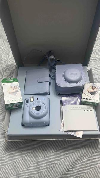 Instax mini 12. Фотоаппарат