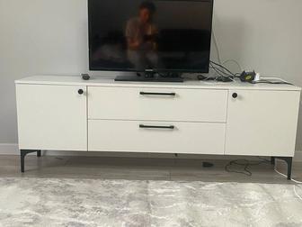 Продам тумбу под телевизор