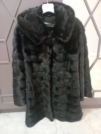 Срочно продам норковую шубу.