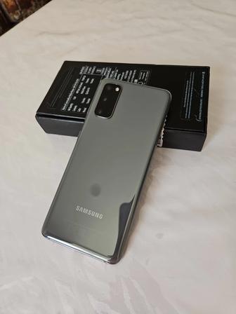 Продам телефон samsung s20