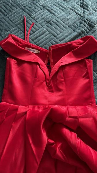 Платье вечернее