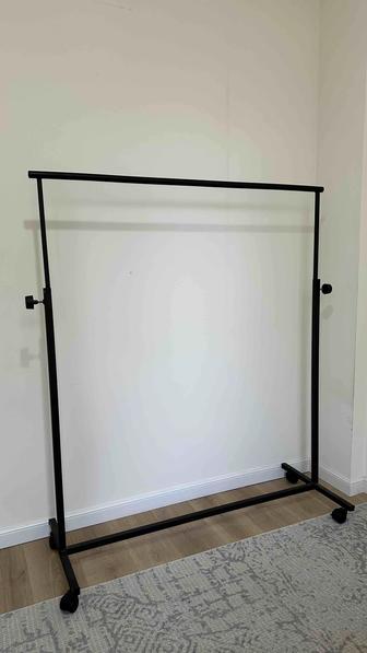 Кронштейн для одежды