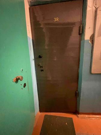 Продам дверь входную