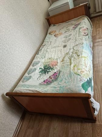 Продается кровать полуторка
