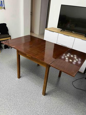 Продам стол