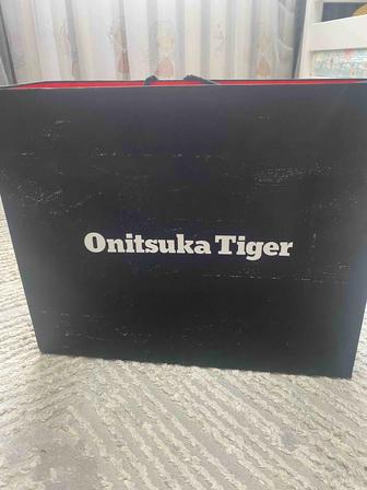 Продам новые Onitsuka Tiger Mecico 66